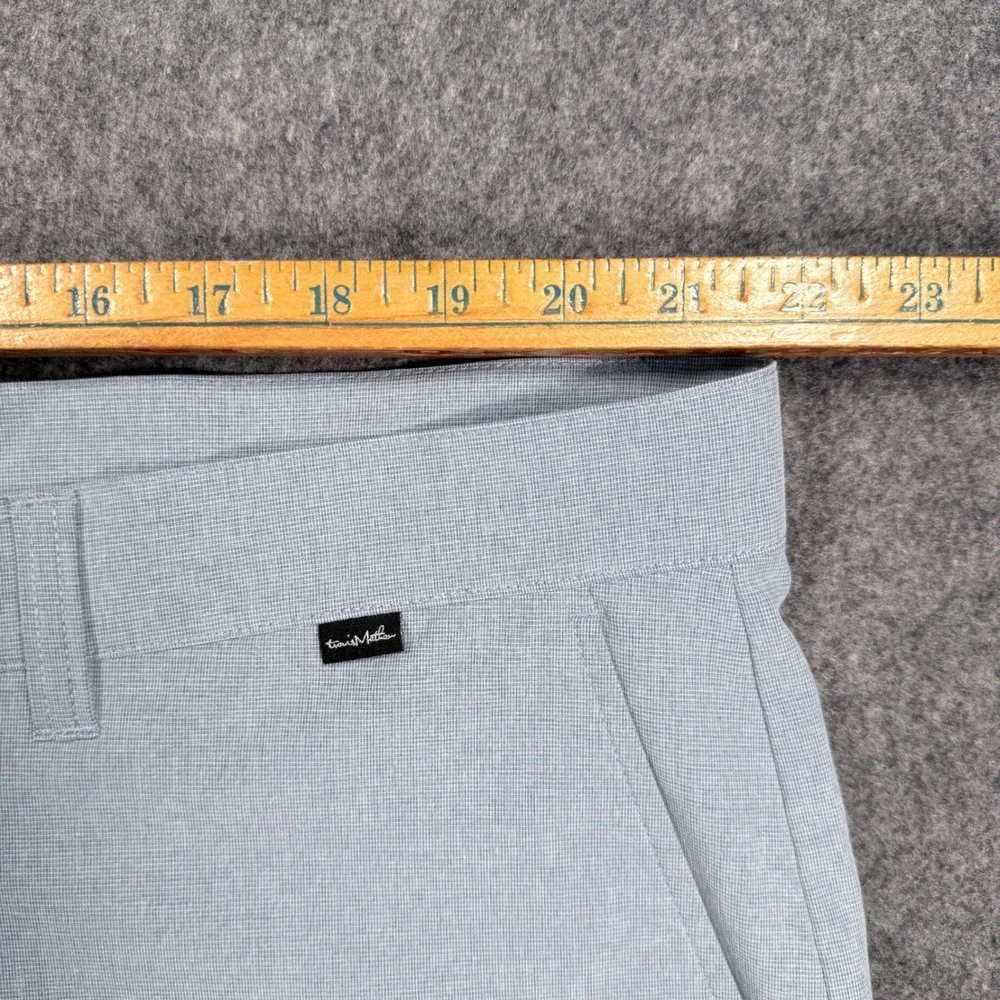 TravisMathew Mens Golf Shorts Light Blue Heathered Size 42 Performance Stretch